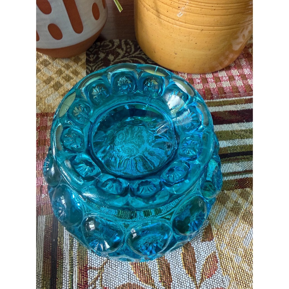 L.E. Smith Moon and Star Glass Bowl: Turquoise Pressed Glass, UV Glow - Picture 3 of 5